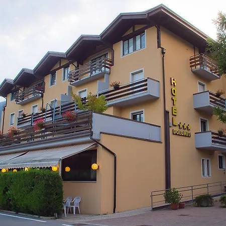 Hotel Dolomiti 3*